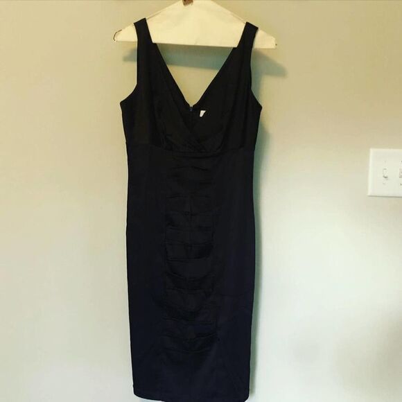 Calvin Klein dress - Picture 3 of 4